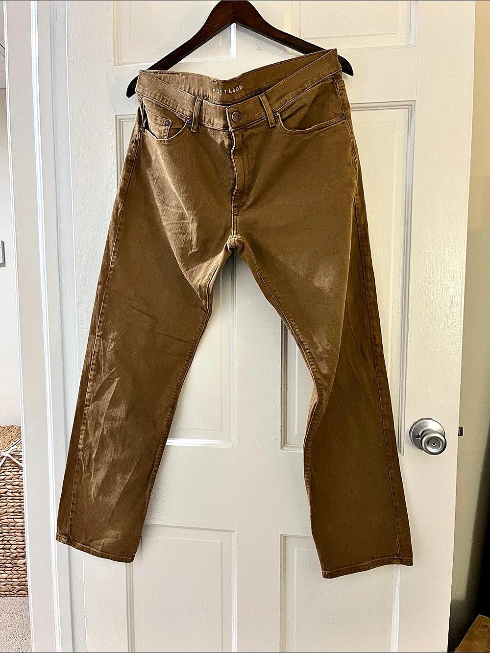 Straight Leg Pants in Brown Waist 36